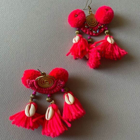 Free People Pink and Gold Tassel Earrings M361 - Picture 2 of 3